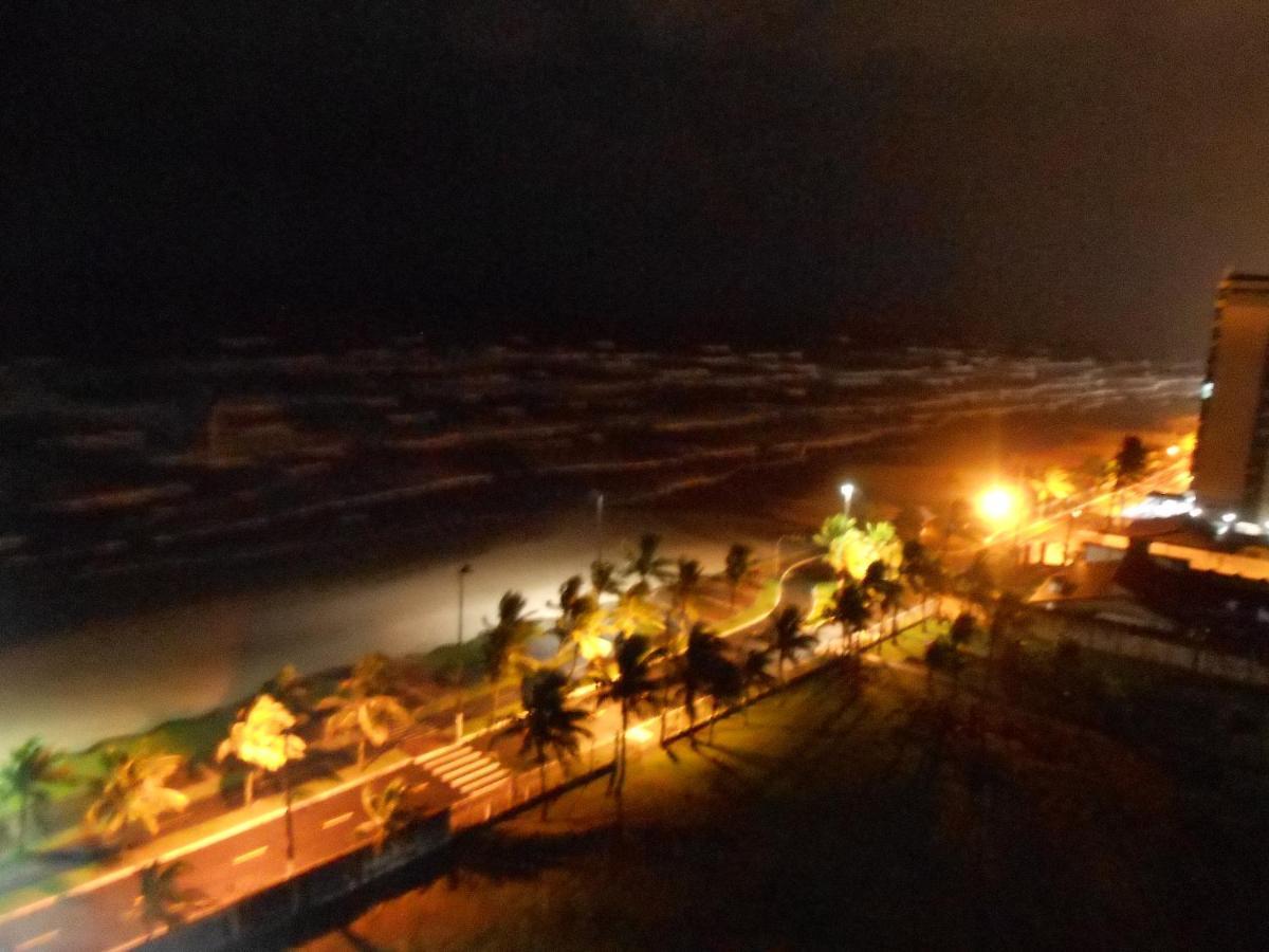 Apto Varanda Gourmet Frente Ao Mar Praia Grande (Santos) Exteriör bild