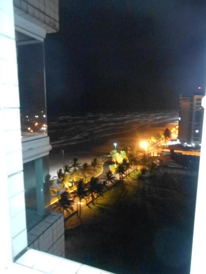 Apto Varanda Gourmet Frente Ao Mar Praia Grande (Santos) Exteriör bild